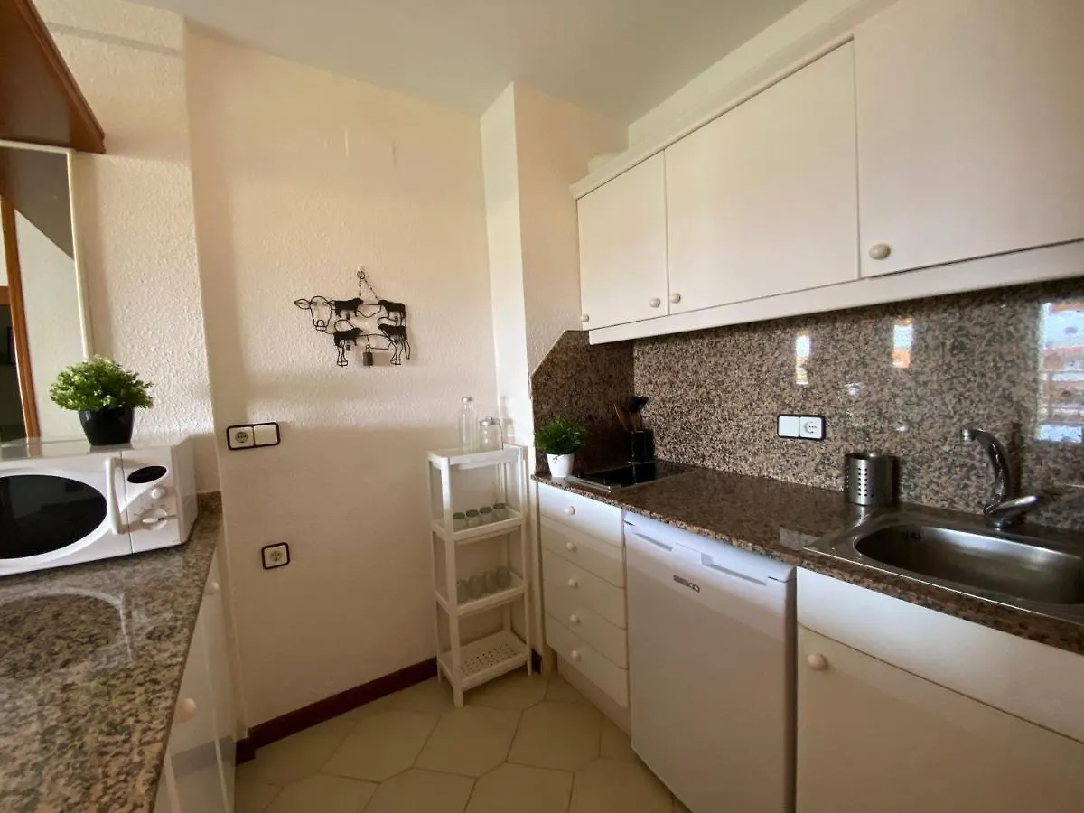 Apartamento Con Piscina En 1ª Linea De Playa En Salou Apartmán