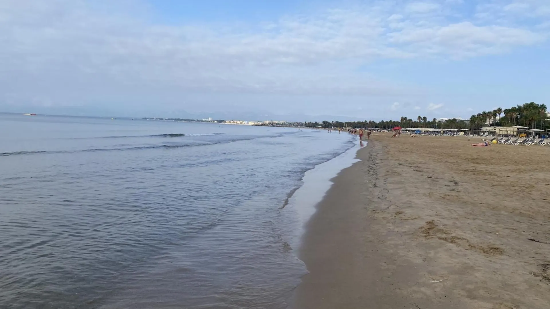 Апартаменты Apartamento Con Piscina En 1ª Linea De Playa En Салоу